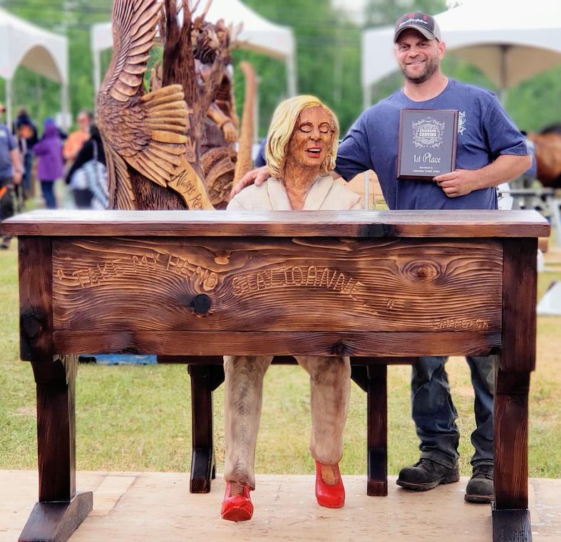 custom wood carving. custom wood sculpture. The Gate Keeper carver in Gig Harbor Washington State off Highway 16.