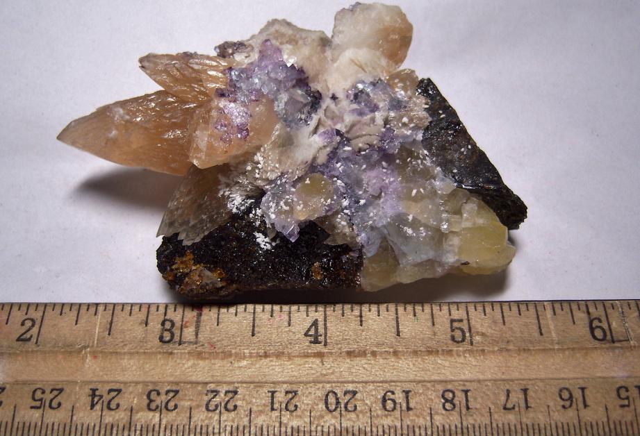 fluorescent CALCITE, FLUORITE, SPHALERITE, Cave-In-Rock (Minerva No. 1 Mine), Cave-in-Rock Sub-District, Illinois - Kentucky Fluorspar District, Hardin County, Illinois, USA