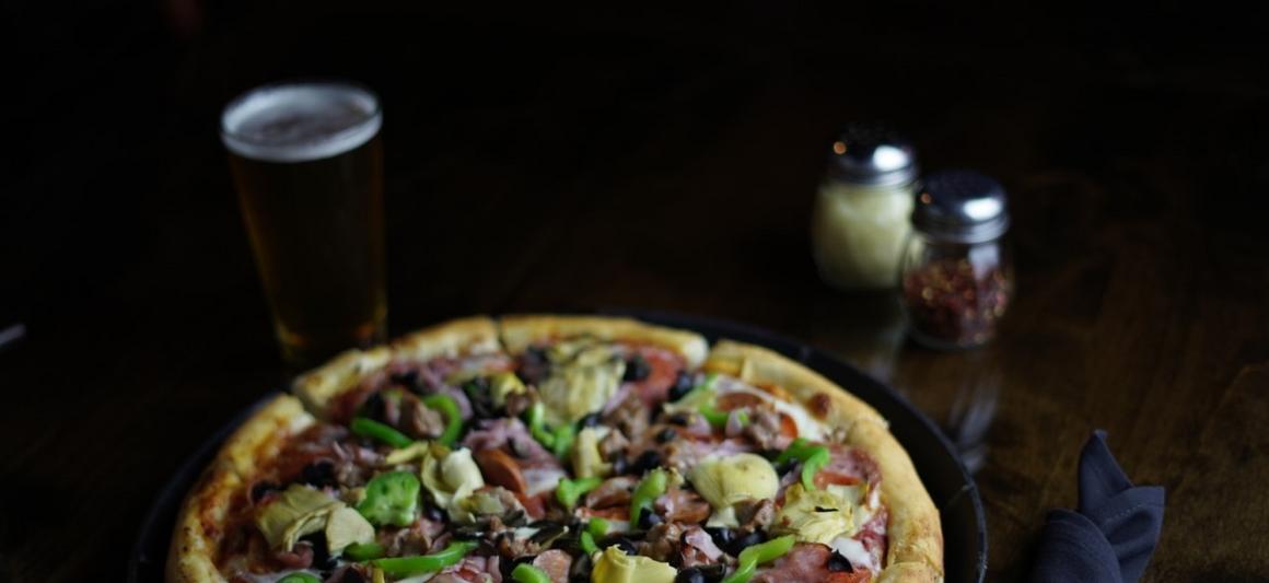 DJ's Restaurant & Taphouse Manteca