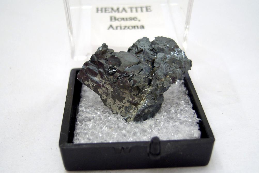 Hematite crystals, Bouse, Plomosa District, Plomosa Mts, La Paz County, Arizona, USA