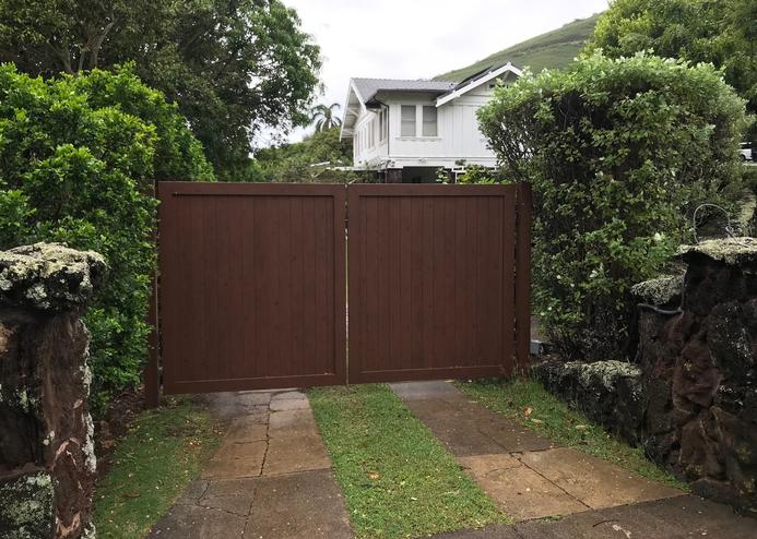 Island Style Gates, Aluminum gates Hawaii, Driveway gate Honolulu, Privacy Gates Oahu, Custom Gates Oahu, Automatic Gates Hawaii