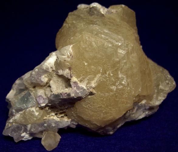 fluorescent SW LW Witherite, fluorite, calcite, sphalerite, Minerva No. 1 Mine, Ozark-Mahoning Group, Cave-in-Rock Sub-District, Illinois Kentucky Fluorspar District, Hardin County, Illinois