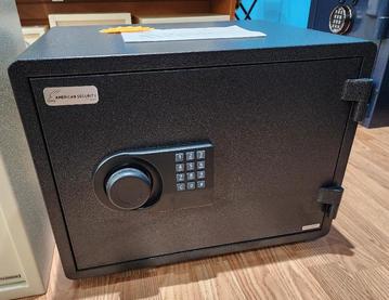 AMSEC Safes