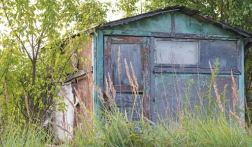 Outbuilding Removal in Lincoln NE | LNK Junk Removal