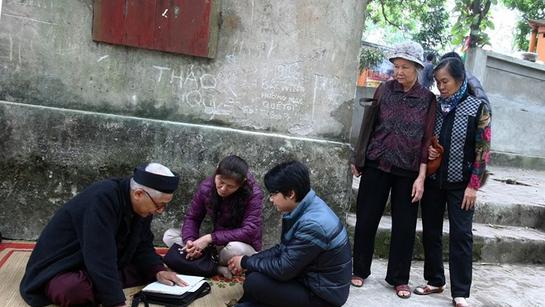 Địa chỉ xem bói đầu năm 2018 ở Hà Nội