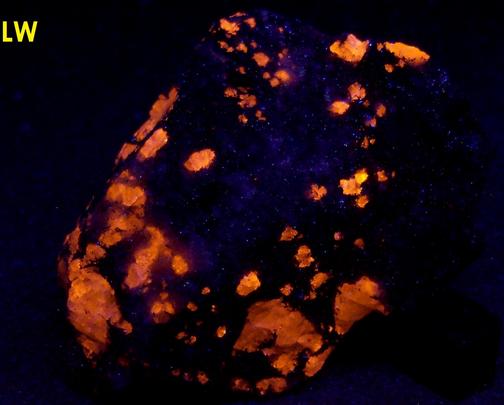 VILLIAUMITE, fluorescent SODALITE, AEGIRINE ACMITE,Kvanefjeld adit, Kvanefjeld Uranium deposit, Kuannersuit plateau (Kvanefjeld), Ilimaussaq complex, Narsaq, Kujalleq (Kitaa Province - West Greenland), Greenland, Denmark