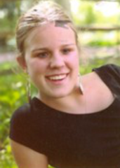 Brooke's senior picture, outdoors, head-shot, smiling looking at camera