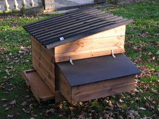 Swinford hen house for sale at Chickenfeathers