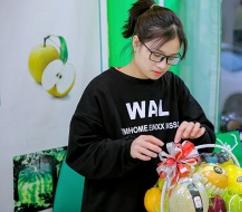 Giỏ hoa quả nhập khẩu làm quà biếu đẹp