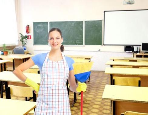 SCHOOL & COLLEGE CLEANING
