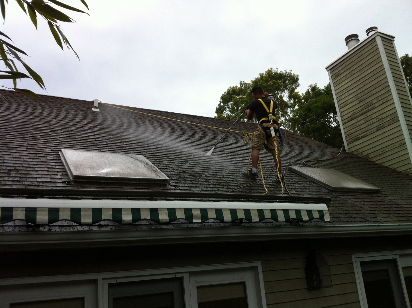 Roof Cleaning Services in Dripping Springs TX