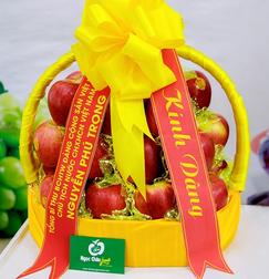 Giỏ hoa quả nhập khẩu làm quà biếu đẹp
