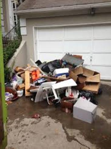 Household Furniture Household Junk Trash Removal | Lincoln NE | LNK Cleaning Company