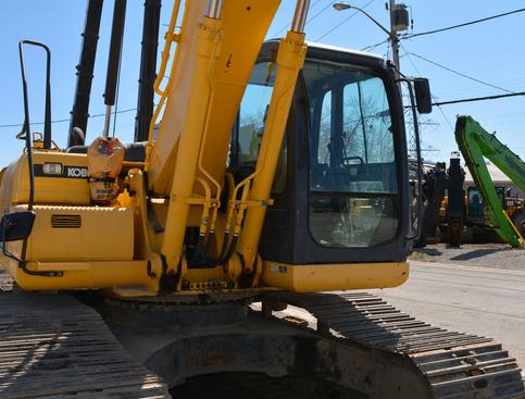KOBELCO HYDRAULIC EXCAVATOR SK210LC-8 KOBELCO HYDRAULIC EXCAVATOR SK210LC-8