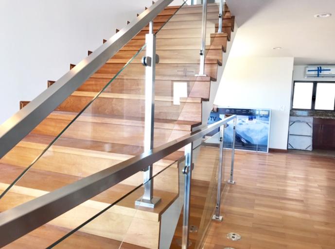 glass railing Hawaii, glass railing Honolulu, glass railing for deck Hawaii, Aluminum Glass Railing, Glass Rail System