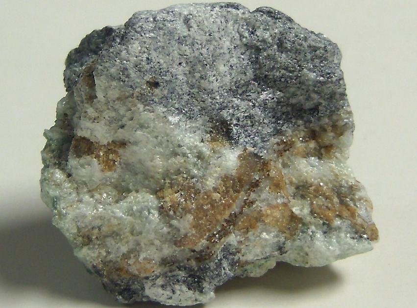 SIDERITE,TALC, MAGNETITE, CHRYSOCOLLA - Mineral Hill Mine, Louisville, Carroll County, Maryland, USA - for sale