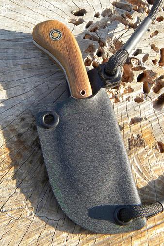 How to make a mini neck knife with Kydex Sheath. FREE step by step instructions. www.DIYeasycrafts.com