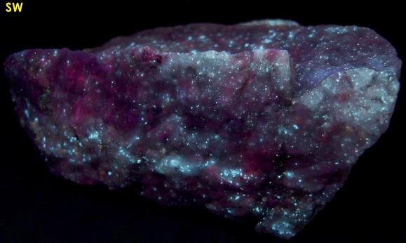 fluorescent DIOPSIDE, CHONDRODITE, Pyrite, Long Lake Zinc Mine (Richardson Mine, Lynx Mine), Long Lake Village, Olden Township, Frontenac County, Ontario, Canada