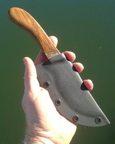 How to make easy DIY Kydex knife sheaths. FREE step by step instructions. www.DIYeasycrafts.com