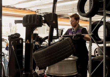 car service west end