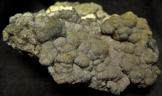 recrystallized fluorescent ZINCITE - Palmerton zinc smelter locality, Lower Towamensing Township, Carbon County, Pennsylvania, USA
