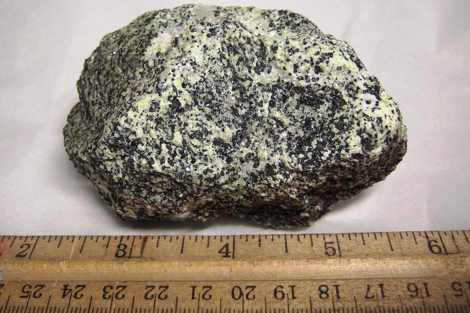 FRANKLINITE, green WILLEMITE, CALCITE - Franklin Mine, Franklin, Franklin Mining District, Sussex County, New Jersey, USA - Franklinite type locality