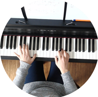 Online-piano-lessons