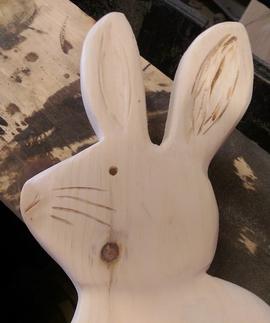 How to easily make a DIY wood Easter Bunny. FREE step by step instructions. www.DIYeasycrafts.com