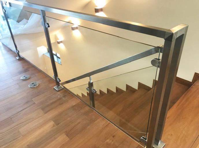 glass railing Hawaii, glass railing Honolulu, glass railing for deck Hawaii, Aluminum Glass Railing, Glass Rail System