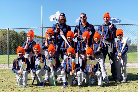 Baseball/Softball Halloween Costume Ideas!  Halloween softball, Team halloween  costumes, Team costumes