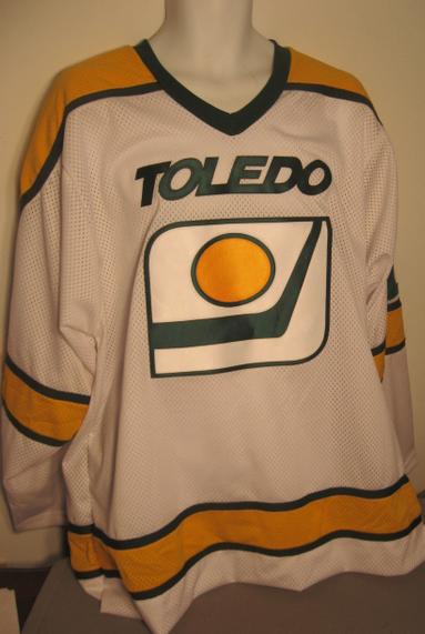 Lot Detail - EARLY 1980'S VICTORIA COUGARS (WHL) GAME WORN #24 JERSEY PLUS  TOLEDO GOALDIGGERS (IHL) PRO-CUT REPLICA JERSEY