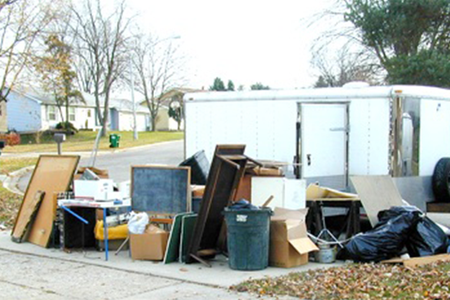 Best Trash Removal Services In Lincoln Nebraska | LNK Junk Removal