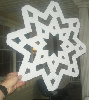 How to make weatherproof large snowflake Christmas decorations. www.DIYeasycrafts.com