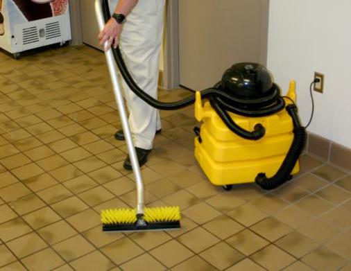 STORE CLEANER