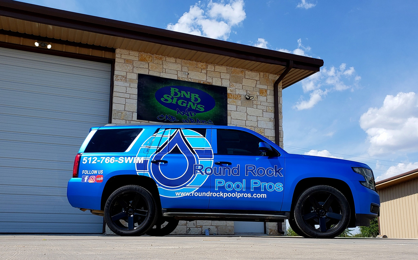 BNB Signs & Car Wraps LLC