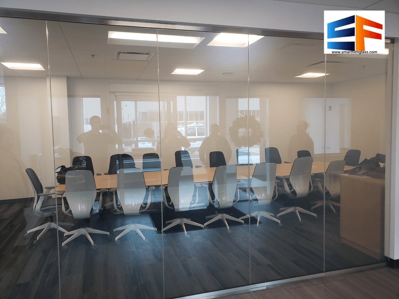 Smart Film Glass photo 2