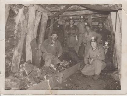 Merhum Şerif Ali Gezer yeraltında Mehmet Gezer kömür madeni
