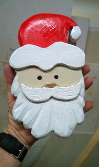 Easy DIY Carved Santa Face Christmas Decoration. FREE step by step instructions. www.DIYeasycrafts.com