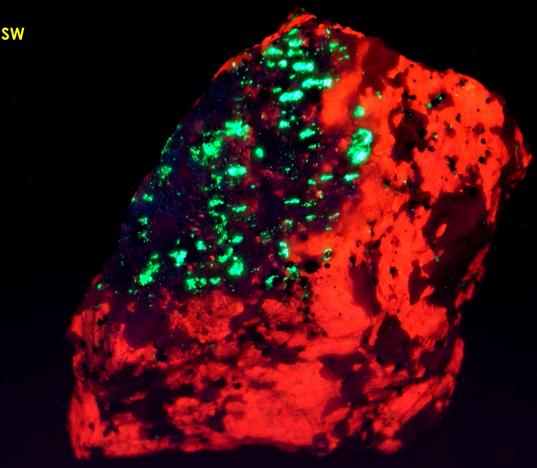 fluorescent CALCITE and DOLOMITE Crazy Calcite, phosphorescent WILLEMITE, FRANKLINITE - Franklin, Franklin Mining District, Sussex County, New Jersey, USA