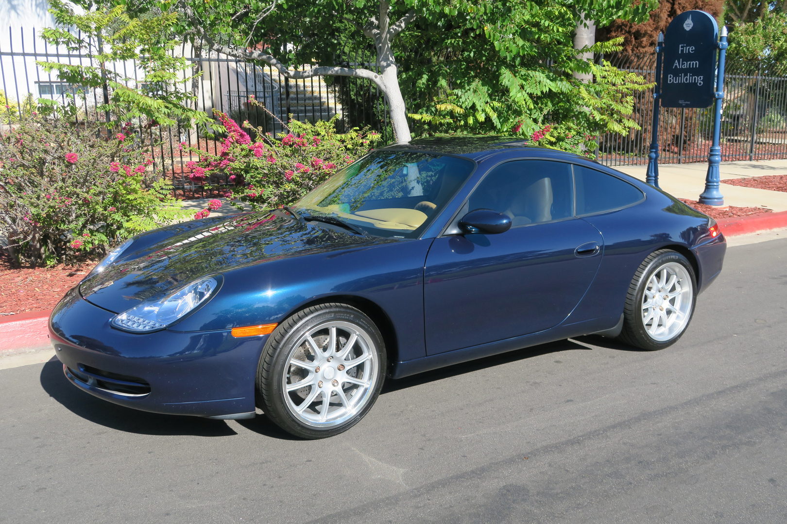 1999 Porsche 911 CARRERA's photo