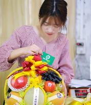 Mua giỏ hoa quả tặng 8/3