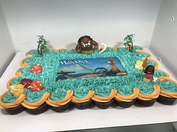 Moana Cupcake Cake | Baking Diva Cupcakes