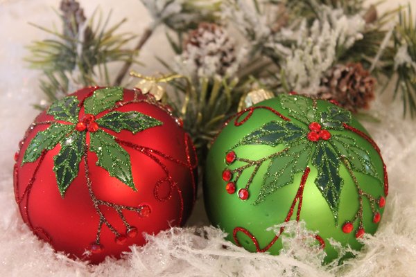 Poinsettia Glass Ball Ornament (Red or Greed) | Browse Home and Garden ...