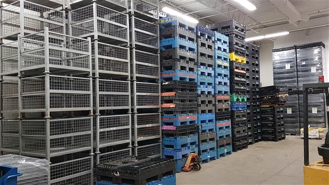 Used Plastic Containers