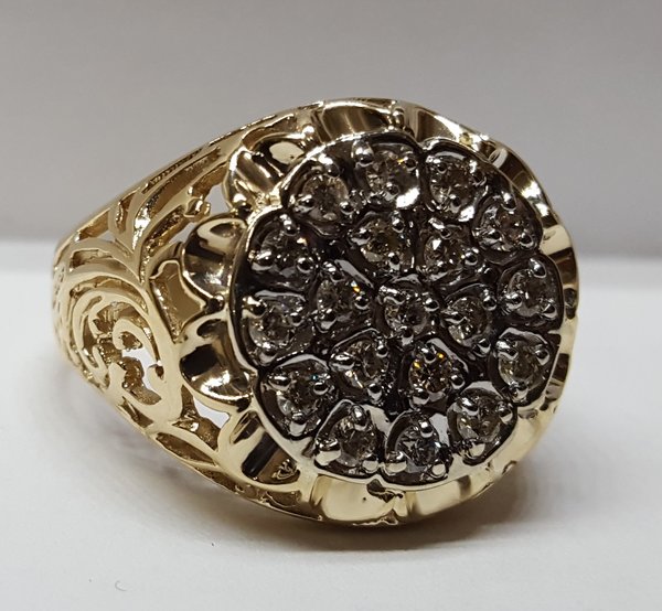 Men's 10 Karat Yellow Gold and Diamond Kentucky Cluster Ring 1091