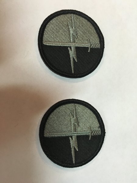 Lot Of 2 U.s Army Acu Velcro 1st Information Command Patches Patch 