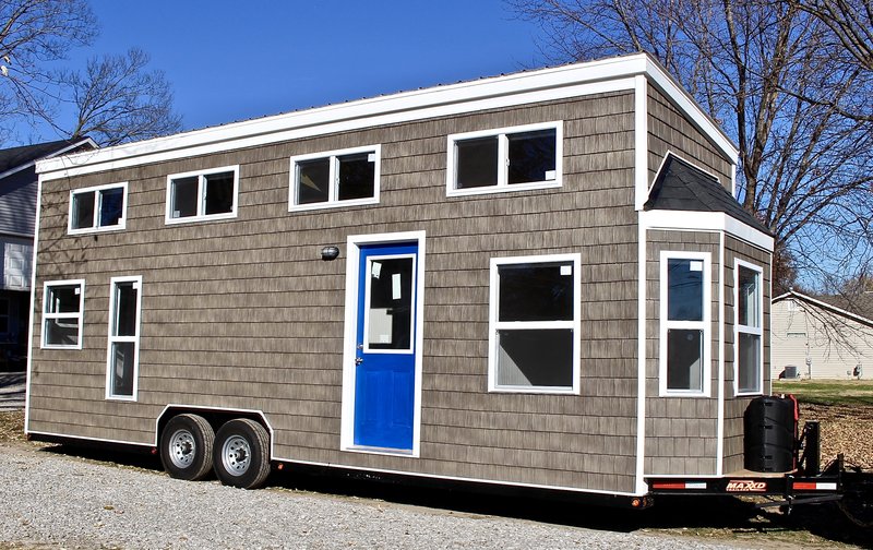 Featured image of post Simple Tiny House Interior One Floor - The tiny house movement is all about downsizing your lifestyle so you can live a more fulfilling life without a lot of debt or a huge mortgage.