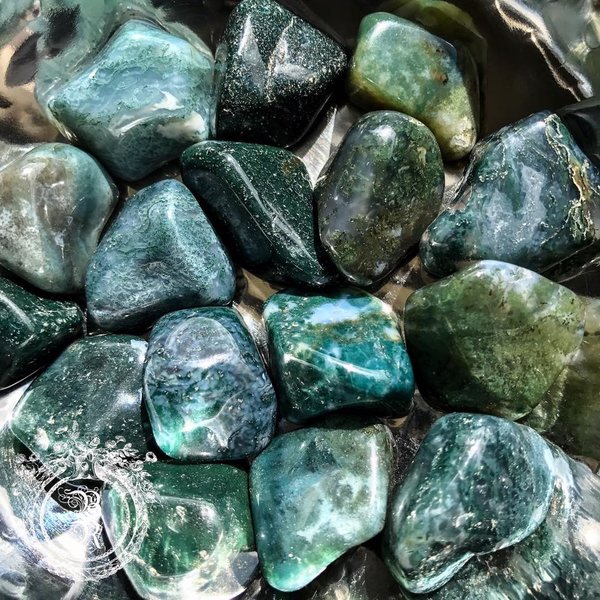 GREEN MOSS AGATE Tumbled Gemstone - Stone of Wealth - Abundance