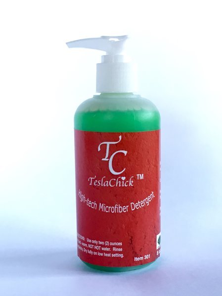 TeslaChick(TM) High-Tech Microfiber Detergent - 16 oz.  Best Car Wash For  Tesla - TeslaChick Water-Optional Wash