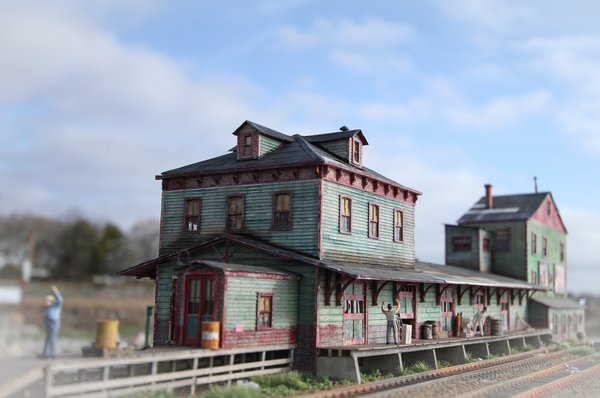 R.E.A. Freight House - HO Scale Kit | Fos Scale Models, LLC